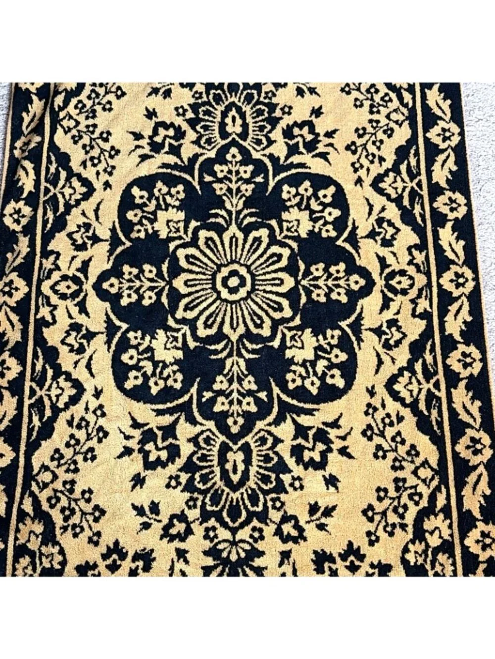 Vintage 1970's Fieldcrest Gold & Black Bath Towel 44x24